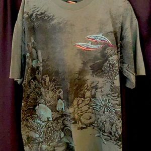 Vintage Sea world signal sport shirt